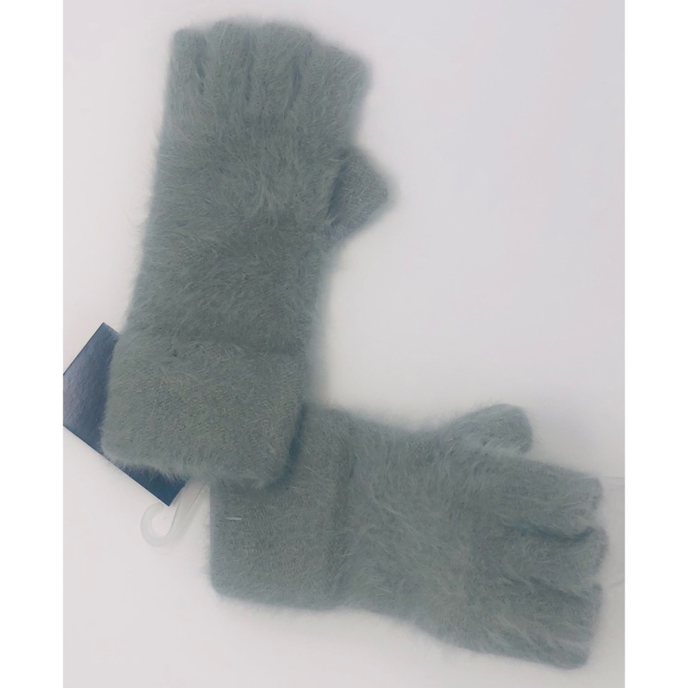 NWT Urban Outfitters x Kimchi Blue Gray Fingerless